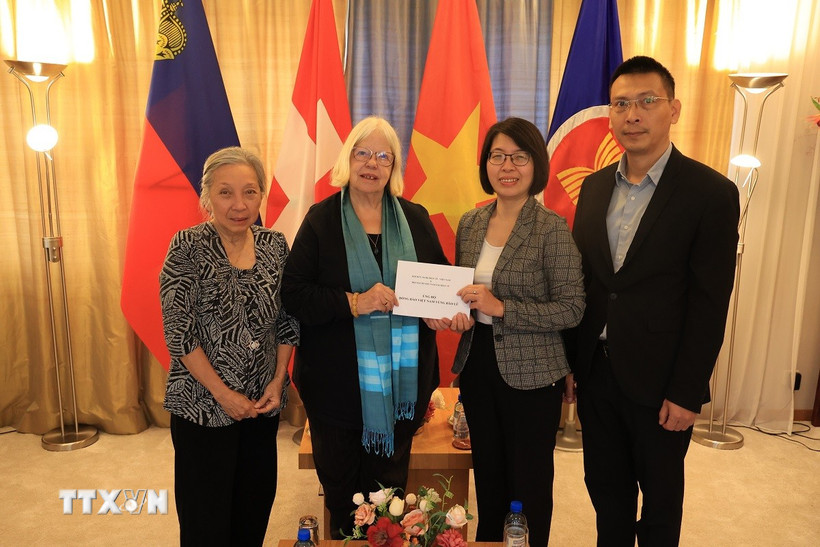 Tình cảm của bà con kiều bào Thụy Sĩ hướng về đồng bào vùng bão lũ